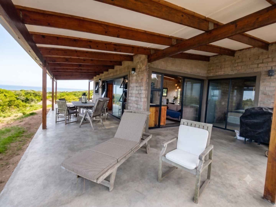 2 Bedroom Property for Sale in Cannon Rocks Eastern Cape